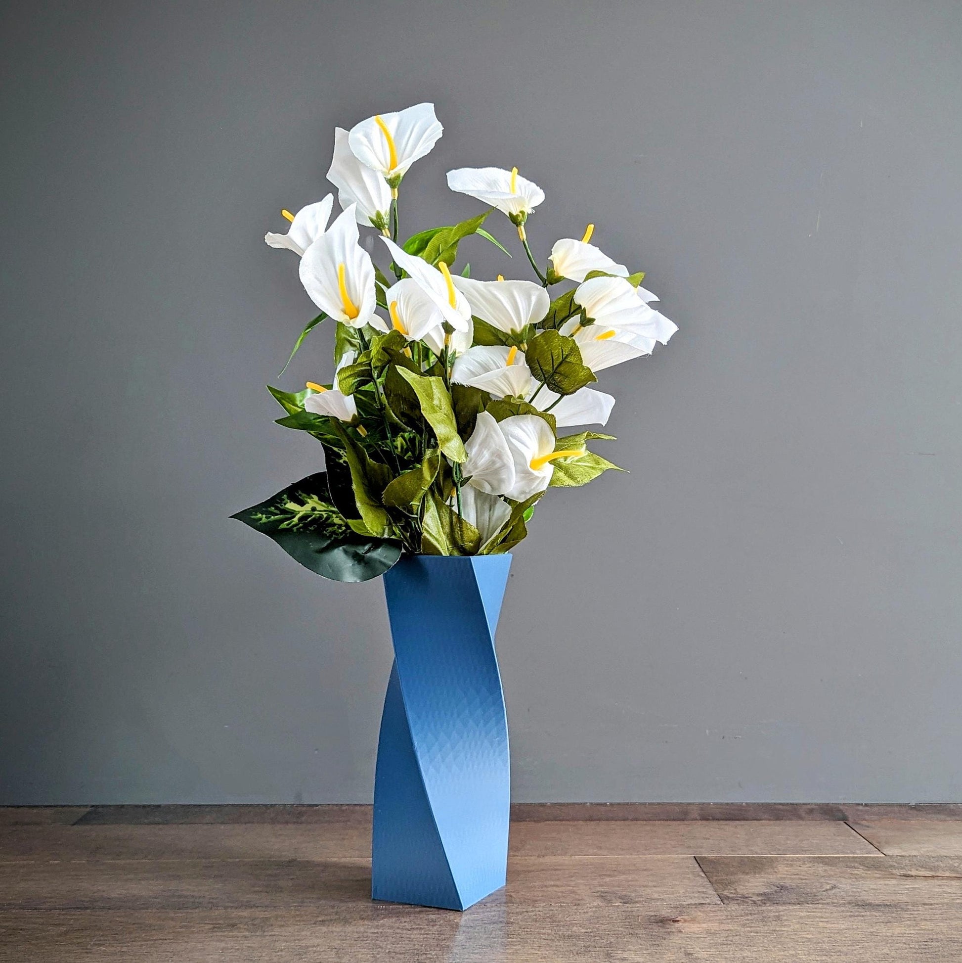 Stylish Modern Geometric Vase: Excellent Home Decor Housewarming Centerpiece Gift