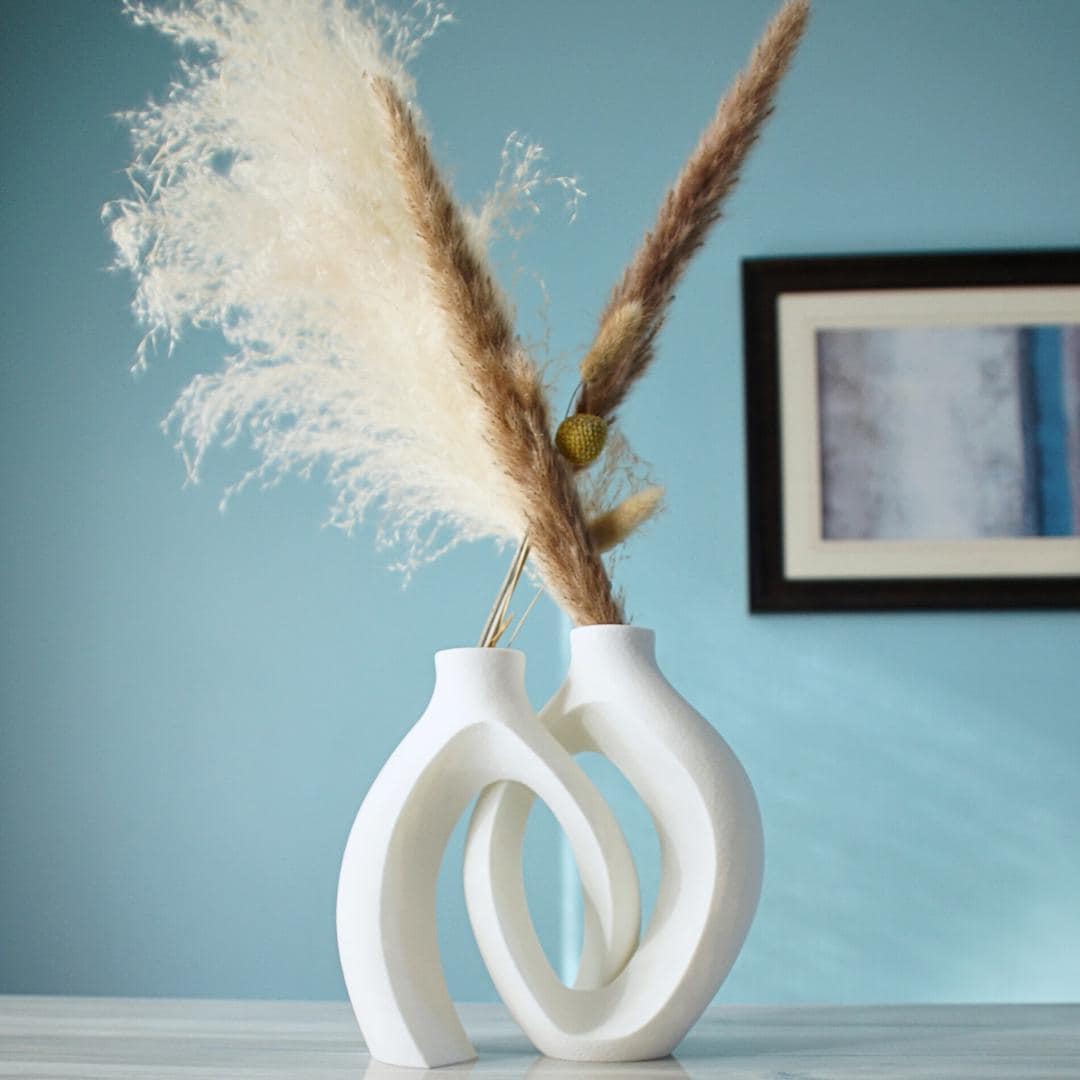 Modern Interwound Flower Vase – Unique Textured Surface – Stylish Home Decor Gift