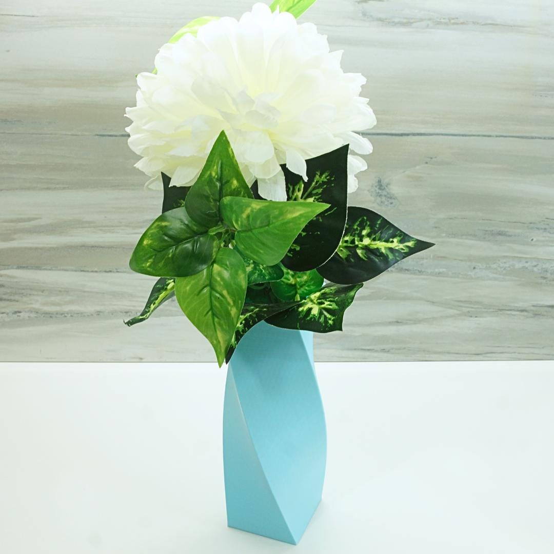 Stylish Modern Geometric Vase: Excellent Home Decor Housewarming Centerpiece Gift